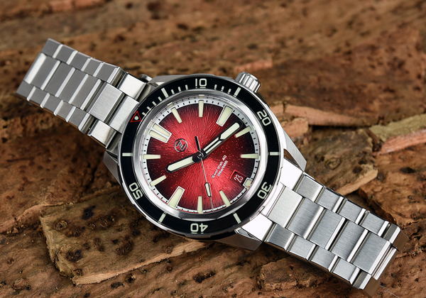 Zelos Swordfish 40mm Crimson Red (Pre-owned)