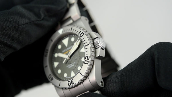 Helson Shark Diver 38 Titanium Limited Edition (Pre-owned)